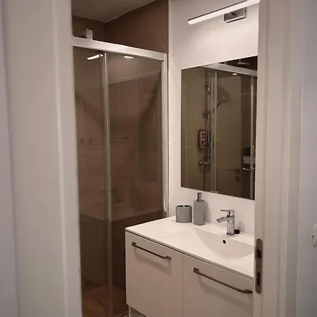 Privat Reea Apartment